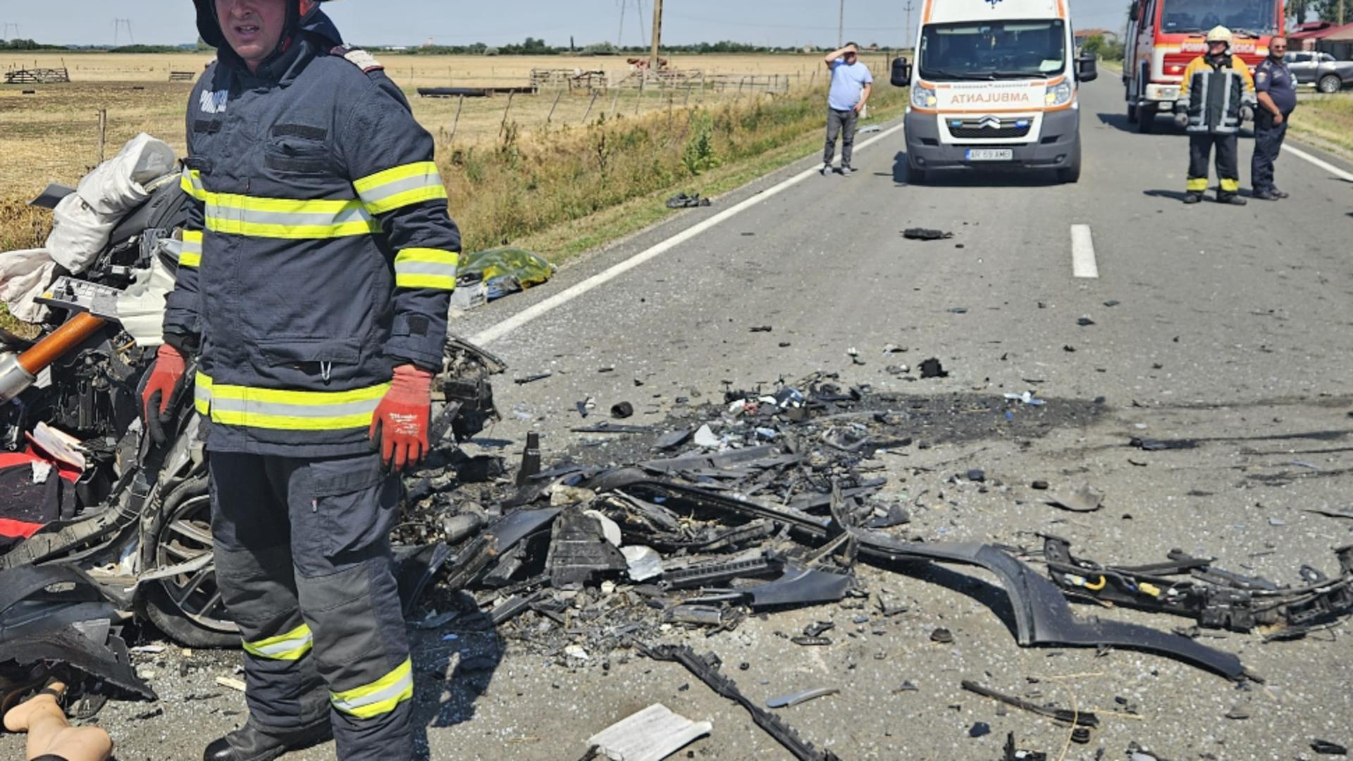 Accident grav în județul Arad. Două persoane, o femeie și un bărbat, au decedat 