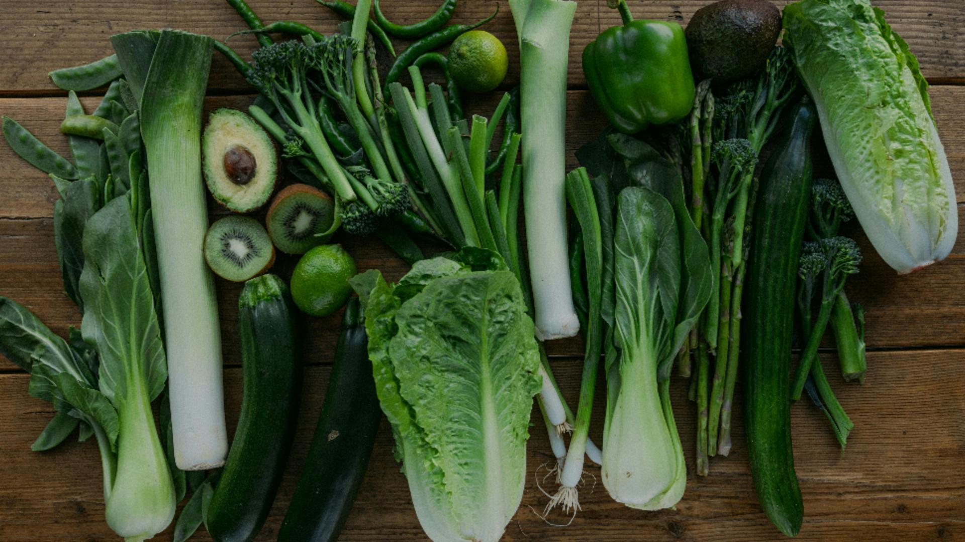 Trucul prin care vei păstra verdețurile proaspete mai mult timp. Secretul bunicilor