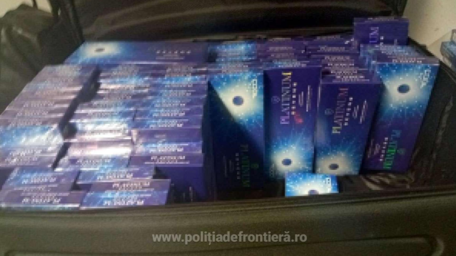 Doi români prinși cu aproximativ 2.700 de pachete cu ţigări, pe Aeroportul Otopeni: marfa, adusă din Dubai 