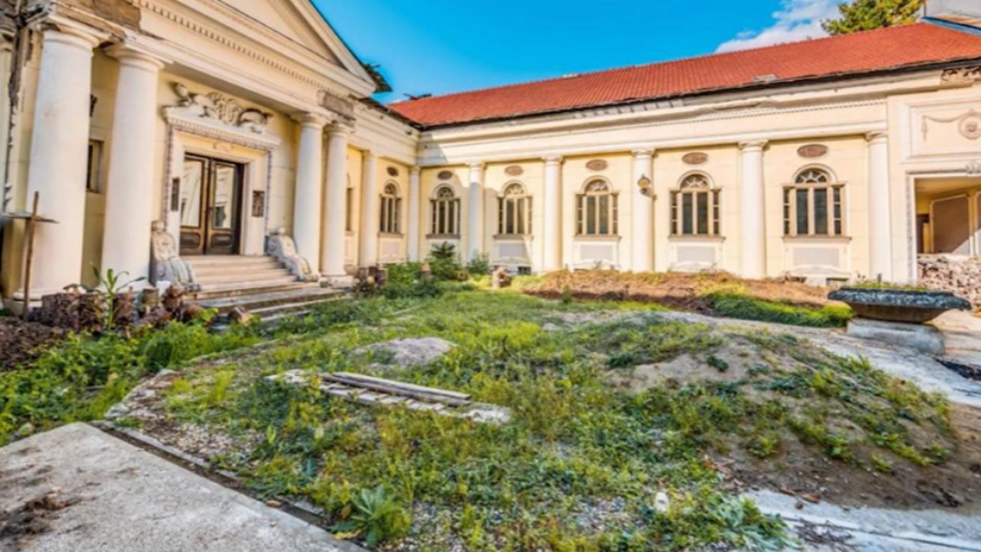 Casa de protocol din Arad a lui Nicolae Ceaușescu, scoasă la licitație: are 30 de camere și o curte interioară/ Captură video