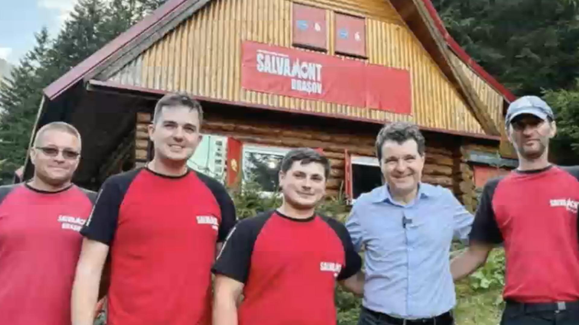 Nicușor Dan se plimă pe munți, în timp ce se decide soarta țării. Primele imagini după absența de la Ziua Marinei/ Captură video