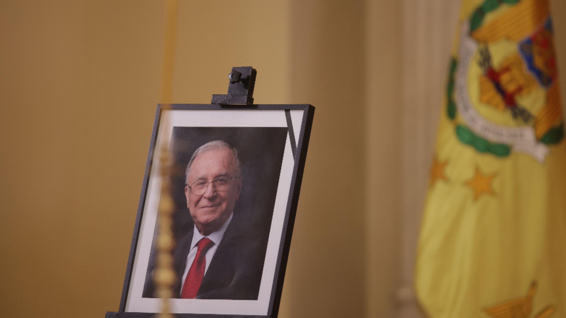 Inquam Photos / Octav Ganea &  Inquam Photos / George Calin