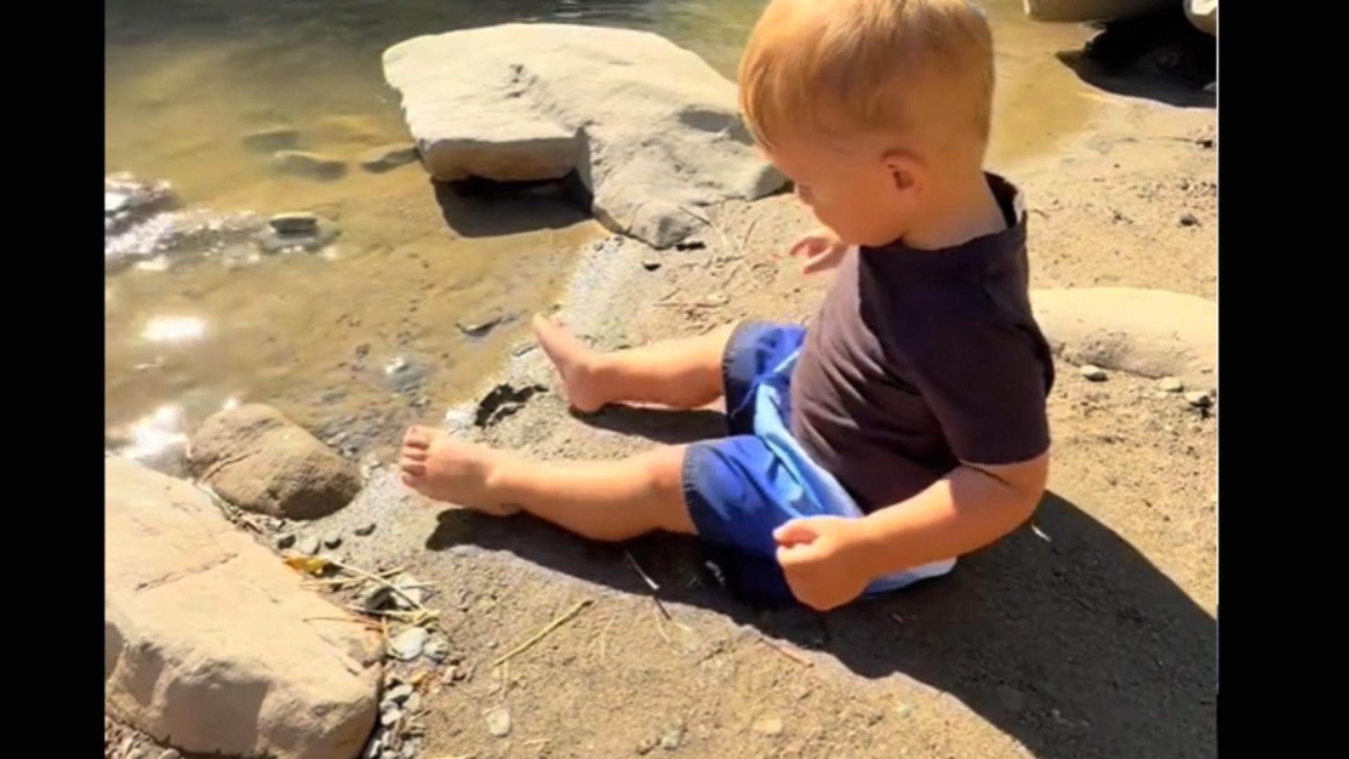 George Simion, momente inedite alături de familia sa/ Captură video 