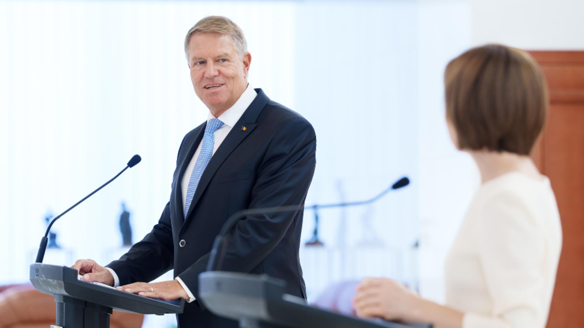 Klaus Iohannis, bănuit de o operație estetică. Ce spun specialiștii și cum au reacționat românii