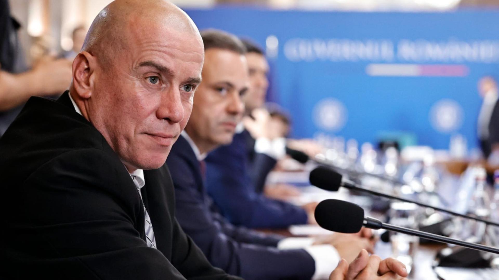 Noul penal din guvern. Ministrul cu 4 dosare, înșurubat în funcție de Bolojan: „Sunt o victimă a unui sistem care greșește”