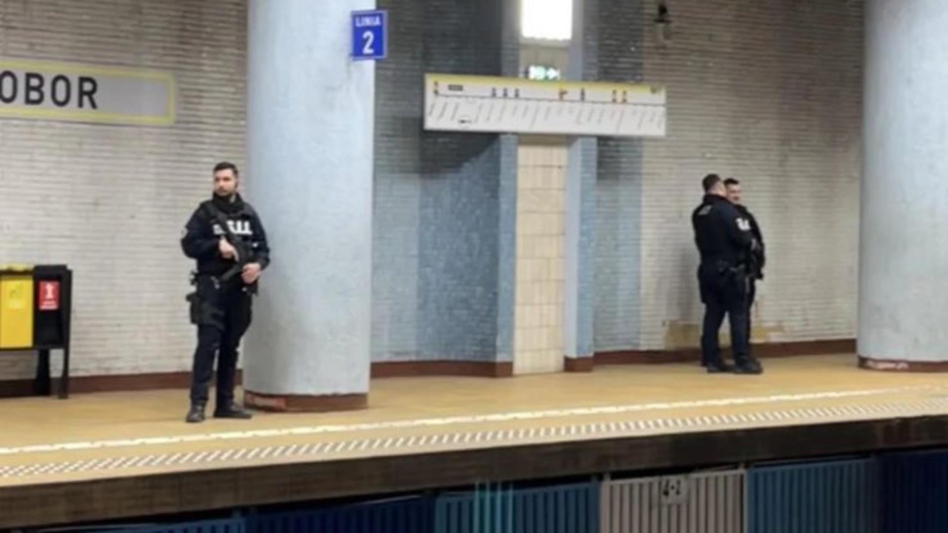 Jandarmi echipați ca la intervenții, în stațiile de metrou. Controverse uriașe: ce spun reprezentanții instituției/ Foto: Jandarmeria Română