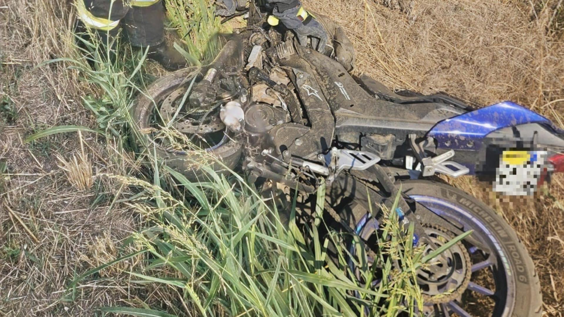 Coliziune violentă pe un drum din județul Giurgiu! Un tânăr motociclist de 17 ani și-a pierdut viața/Foto: ISU Giurgiu