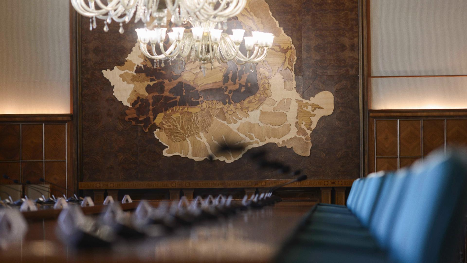 Revoltă în Guvern: scrisoare către Comisia Europeană, în ziua vizitei premierului la Bruxelles. Sindicatul denunță încălcări grave ale drepturilor sindicale