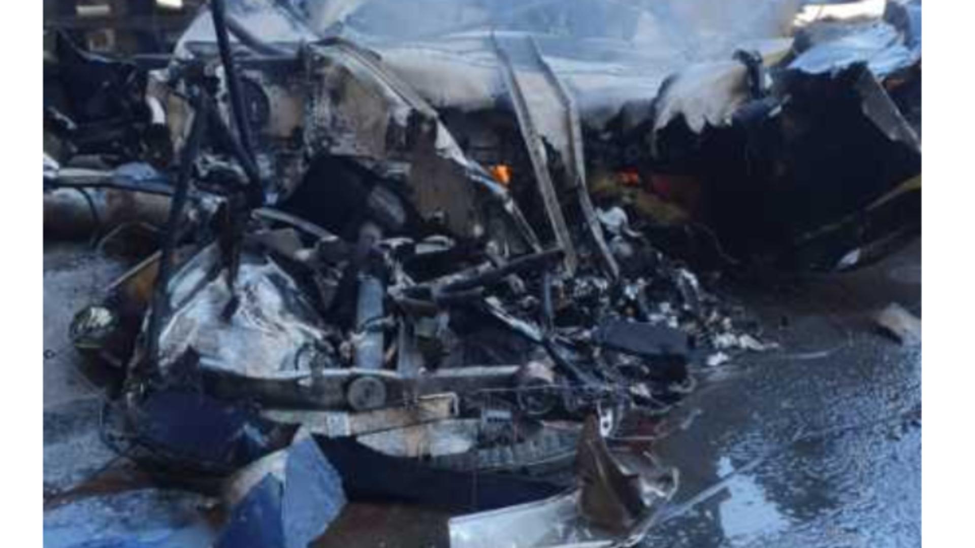  Anchetă pentru încălcarea Codului Aerian după prăbușirea unui avion, în curtea unei fabrici din Arad/ Captură foto 