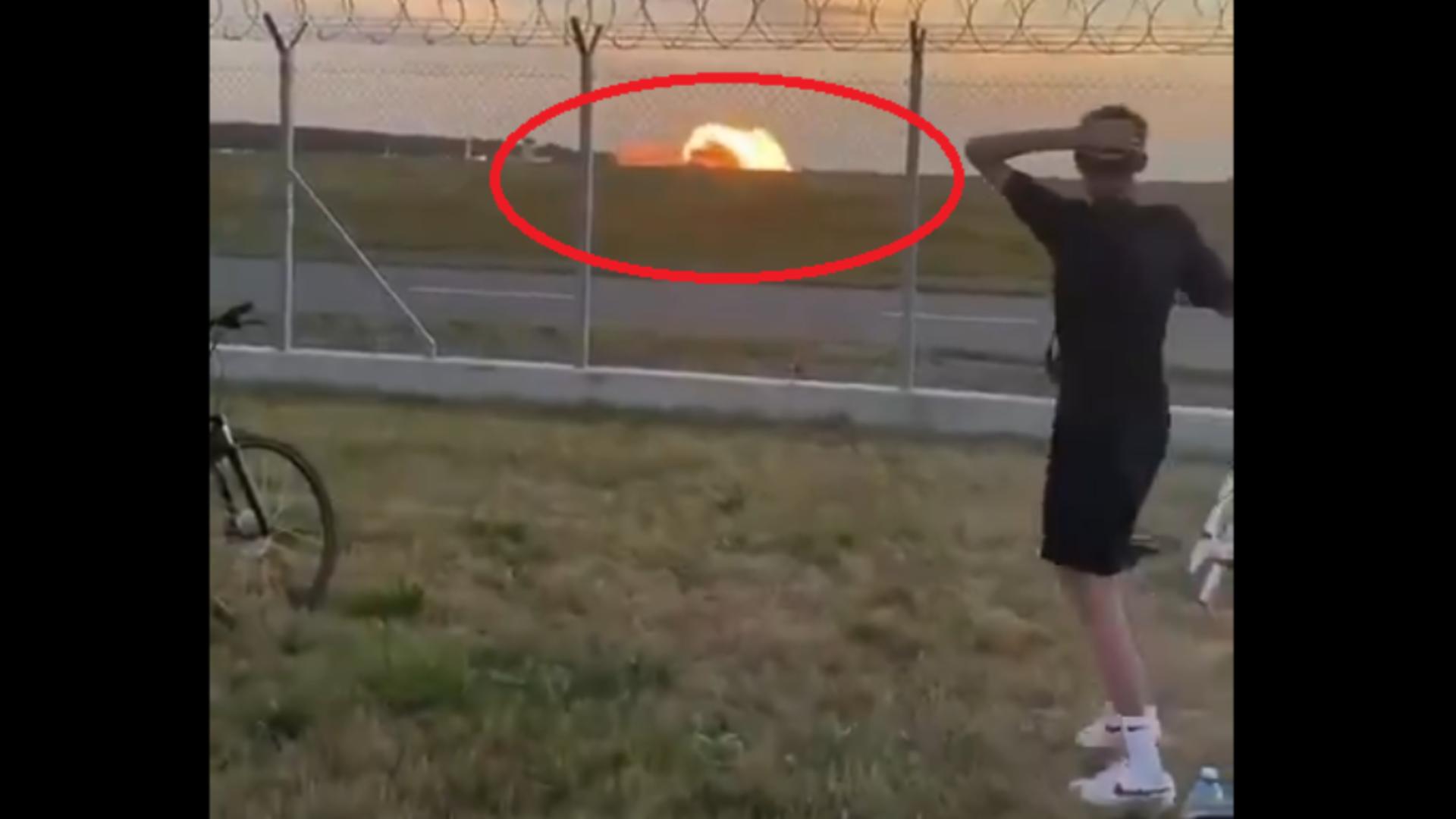 Tragedie aviatică în Polonia. Un avion de vânătoare F-16 s-a prăbuşit în timpul pregătirilor pentru un spectacol aviatic/ Captură video