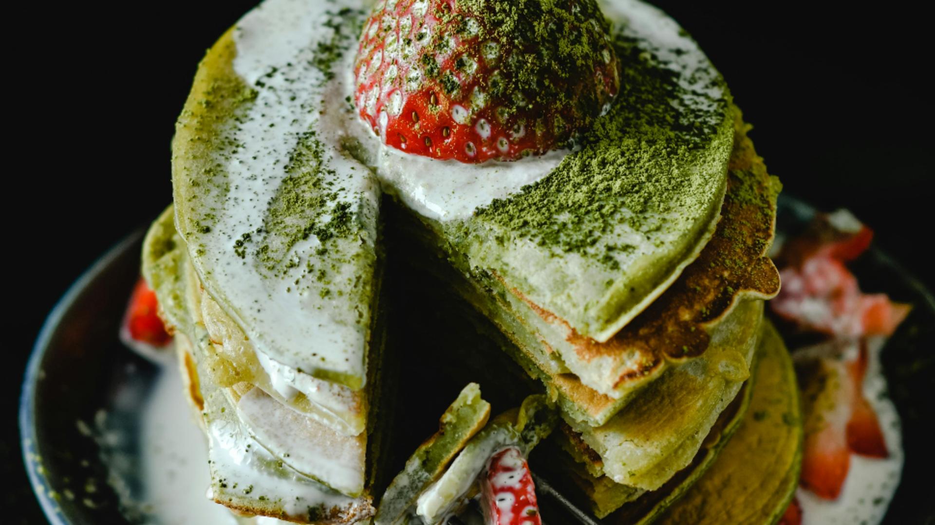 Clătite de post. 3 rețete rapide, gustoase și hrănitoare