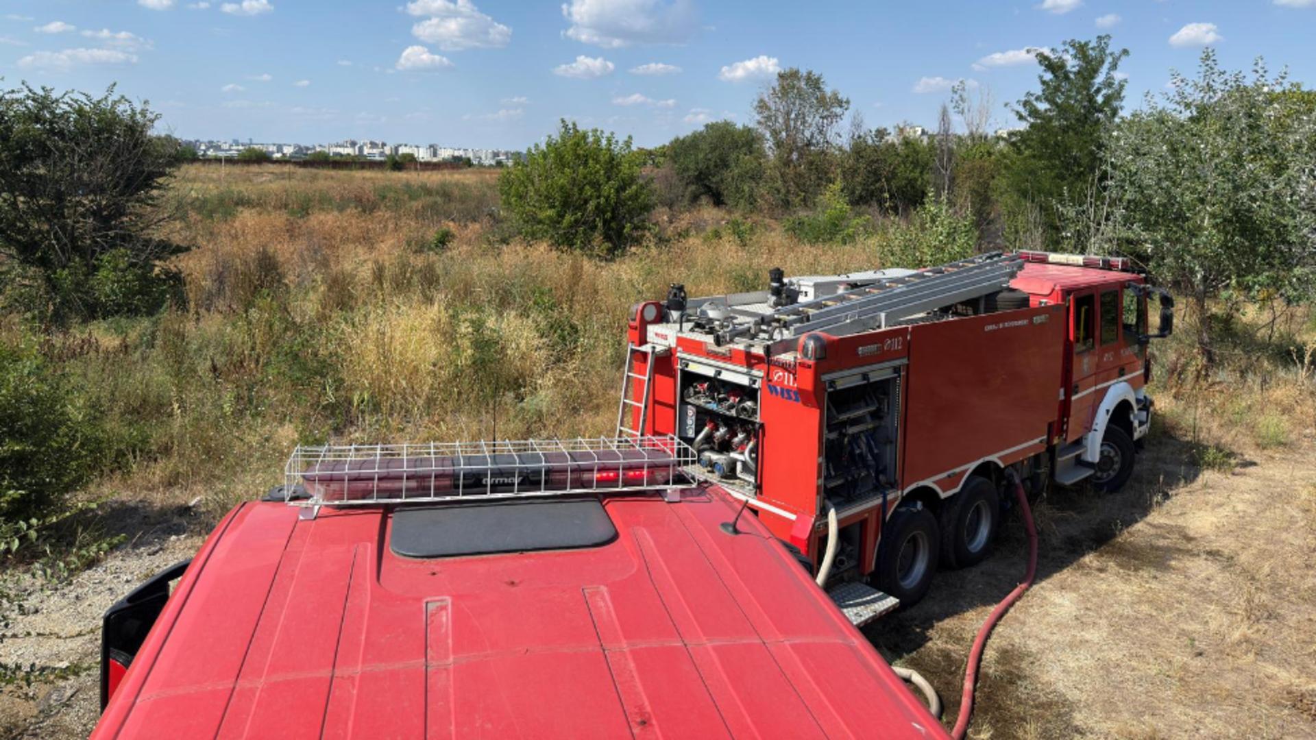 Un bărbat de 46 de ani a ajuns la spital intoxicat cu fum. Foto/ISUBIF