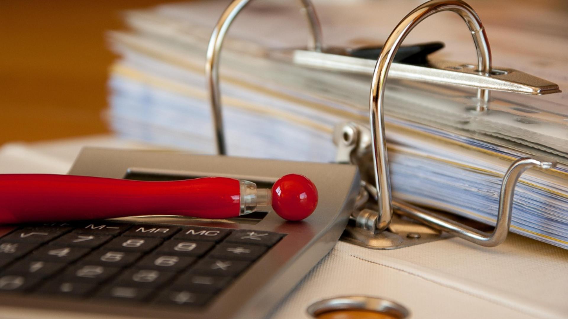 Românii disperați. Primesc facturi și cu 130% mai mari