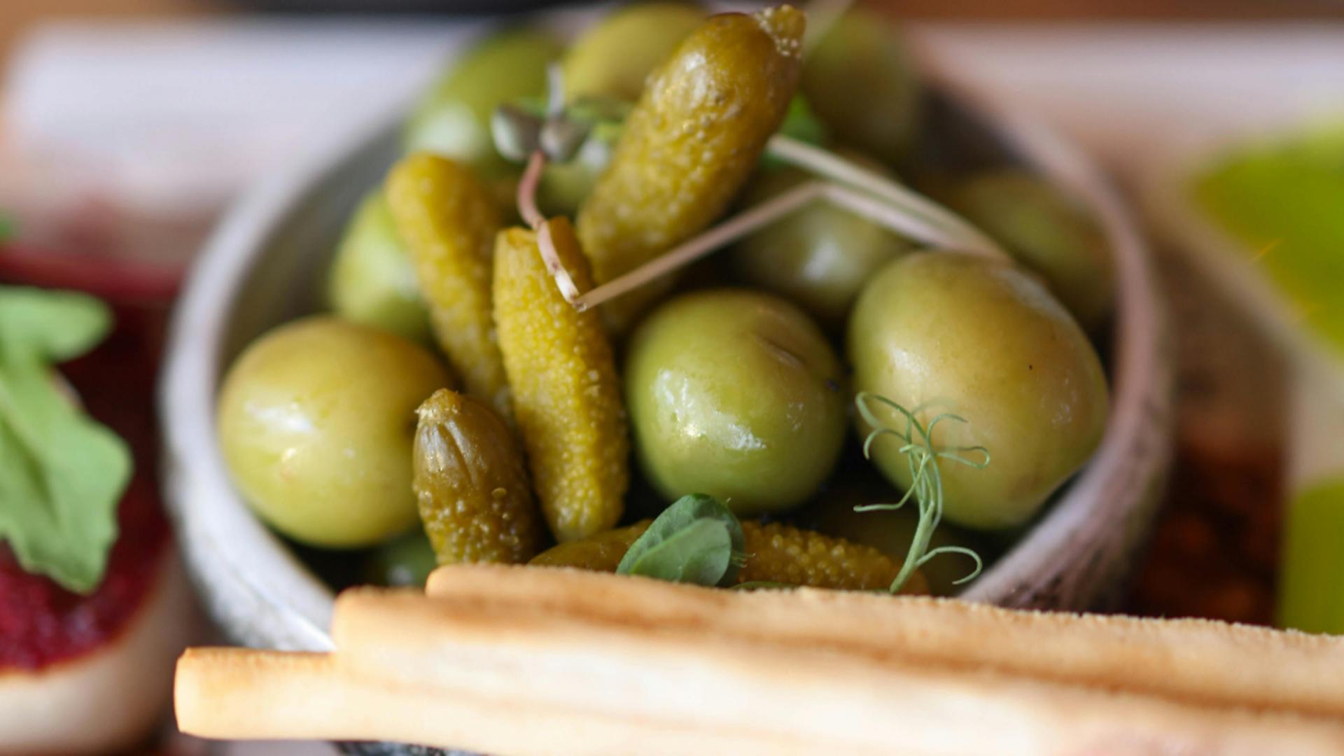 Cât oțet se pune la gogonele să iasă crocante. Cea mai bună rețetă de murături