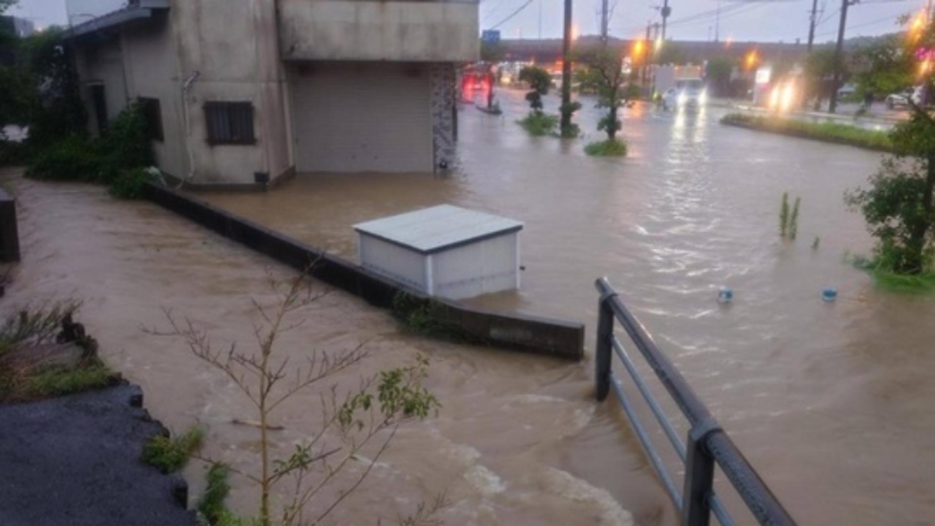 Sud-vestul Japoniei, sub ape. Milioane de oameni, evacuați din cauza inundațiilor și alunecărilor de teren