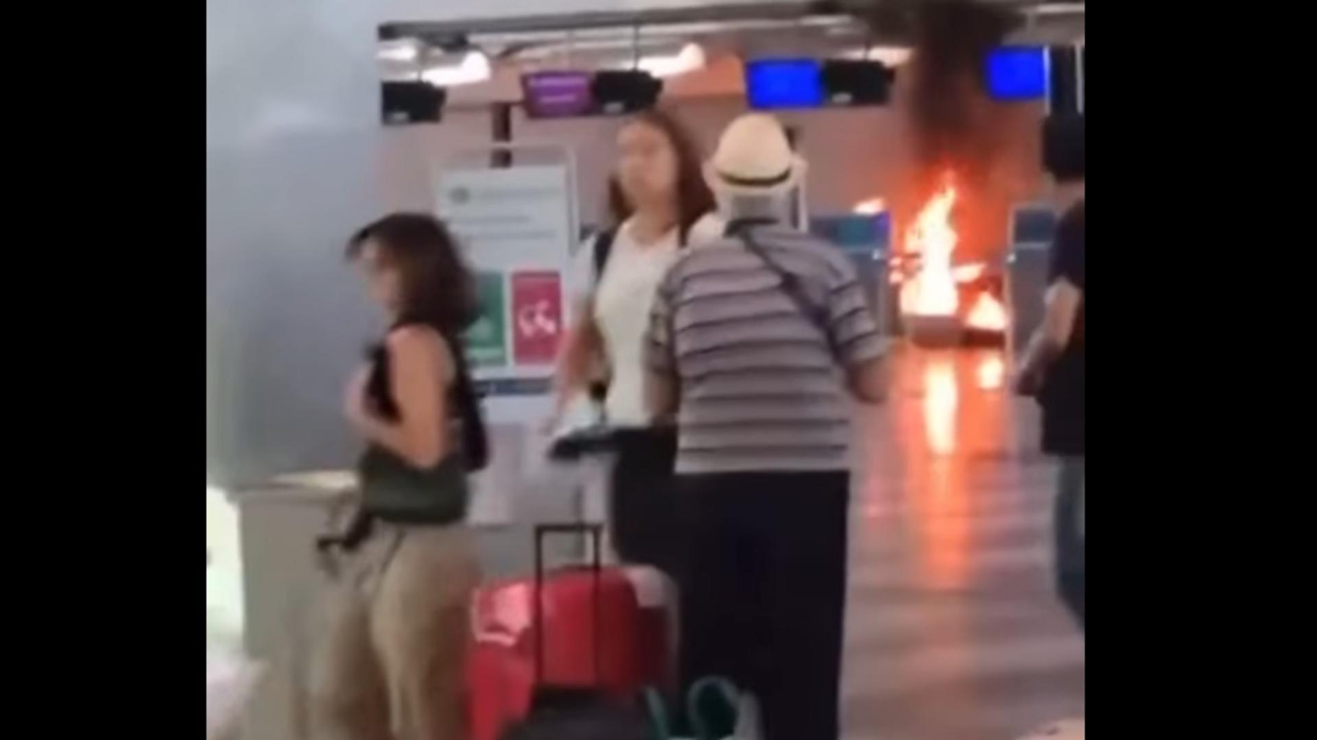 Imaginile video postate pe reţelele sociale arată scene haotice în interiorul Terminalului 1 al aeroportului Malpensa
