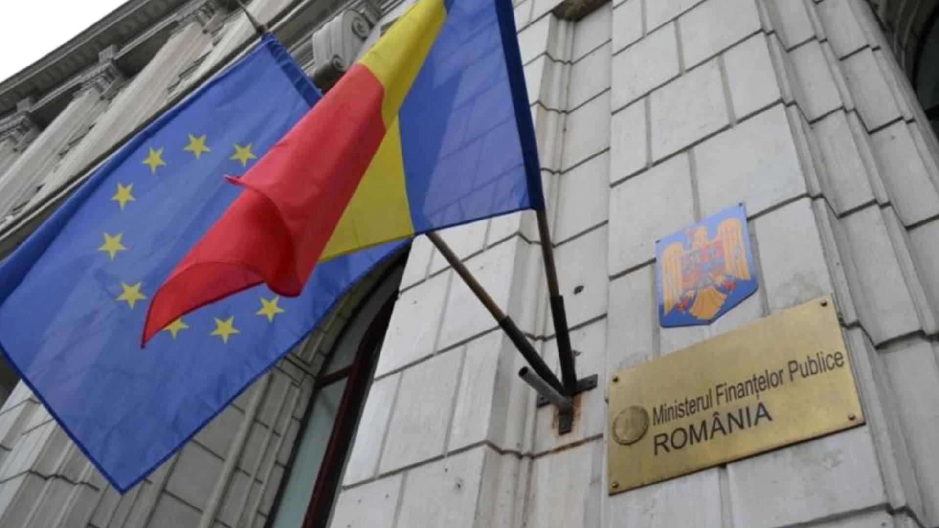 Angajații de la Finanțe ies sâmbătă în stradă: protest uriaș în fața ministerului condus de Alexandru Nazare 