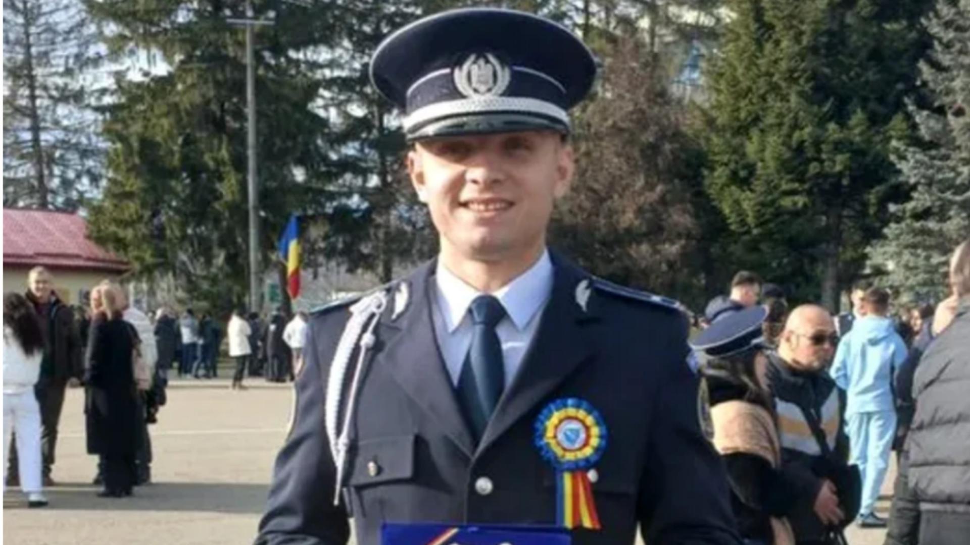 Un tânăt polițist a murit în urma unei glume inconștiente. S-a urcat pe capota unei mașini