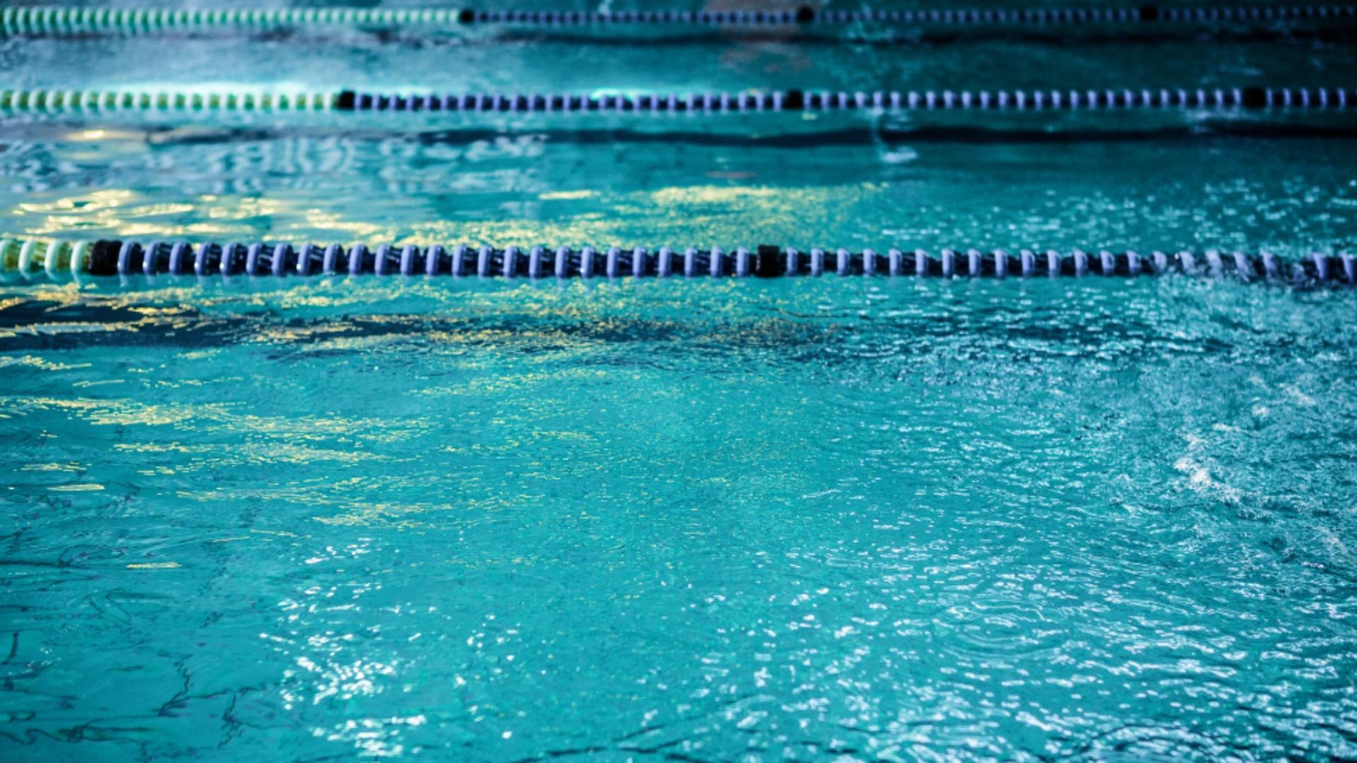 Bazine închise la Ștrandul Piatra-Neamț, după controalele DSP. Neregulile descoperite/ Profimedia