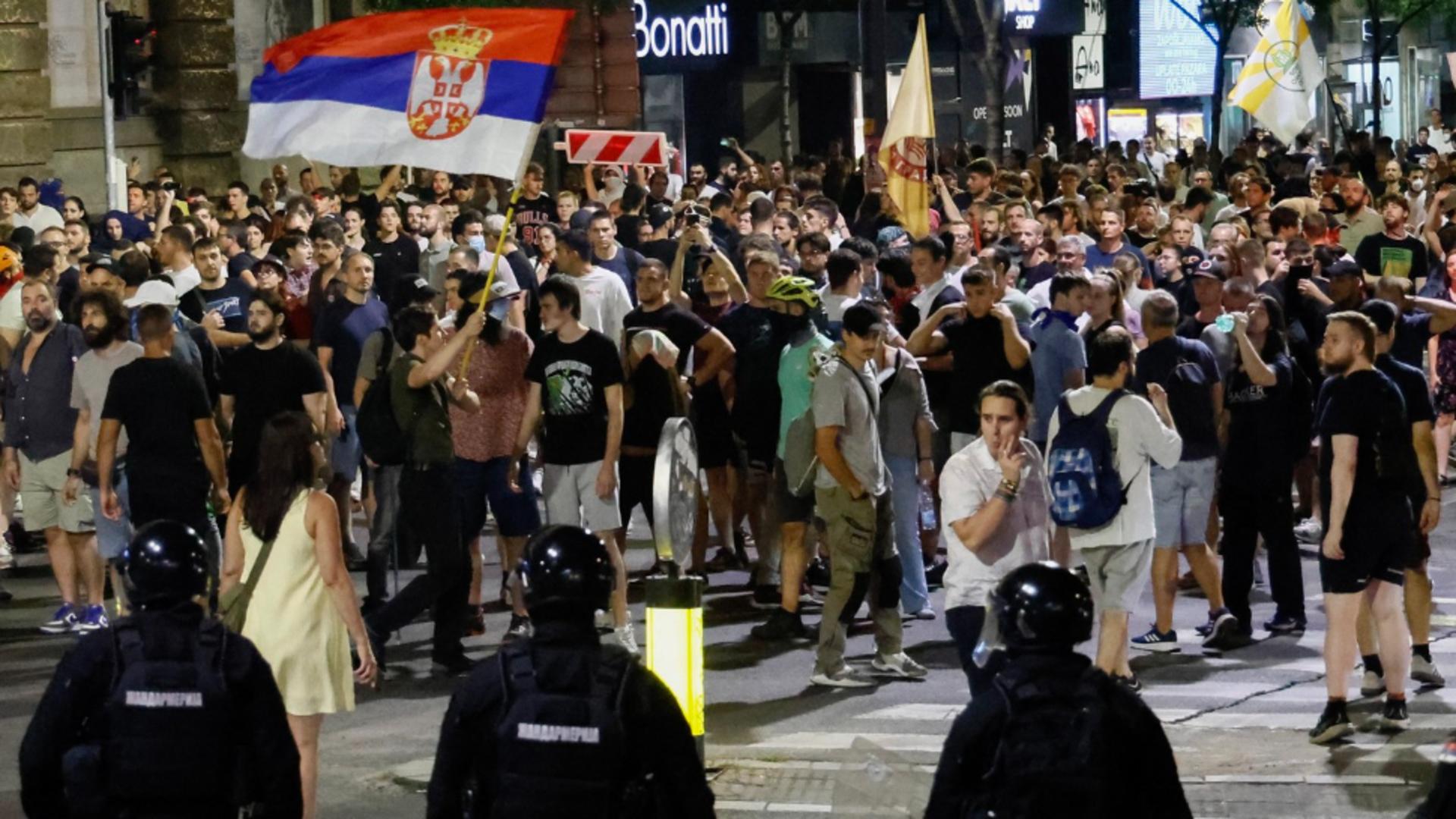 Serbia, paralizată de proteste violente. Foto: Profimedia