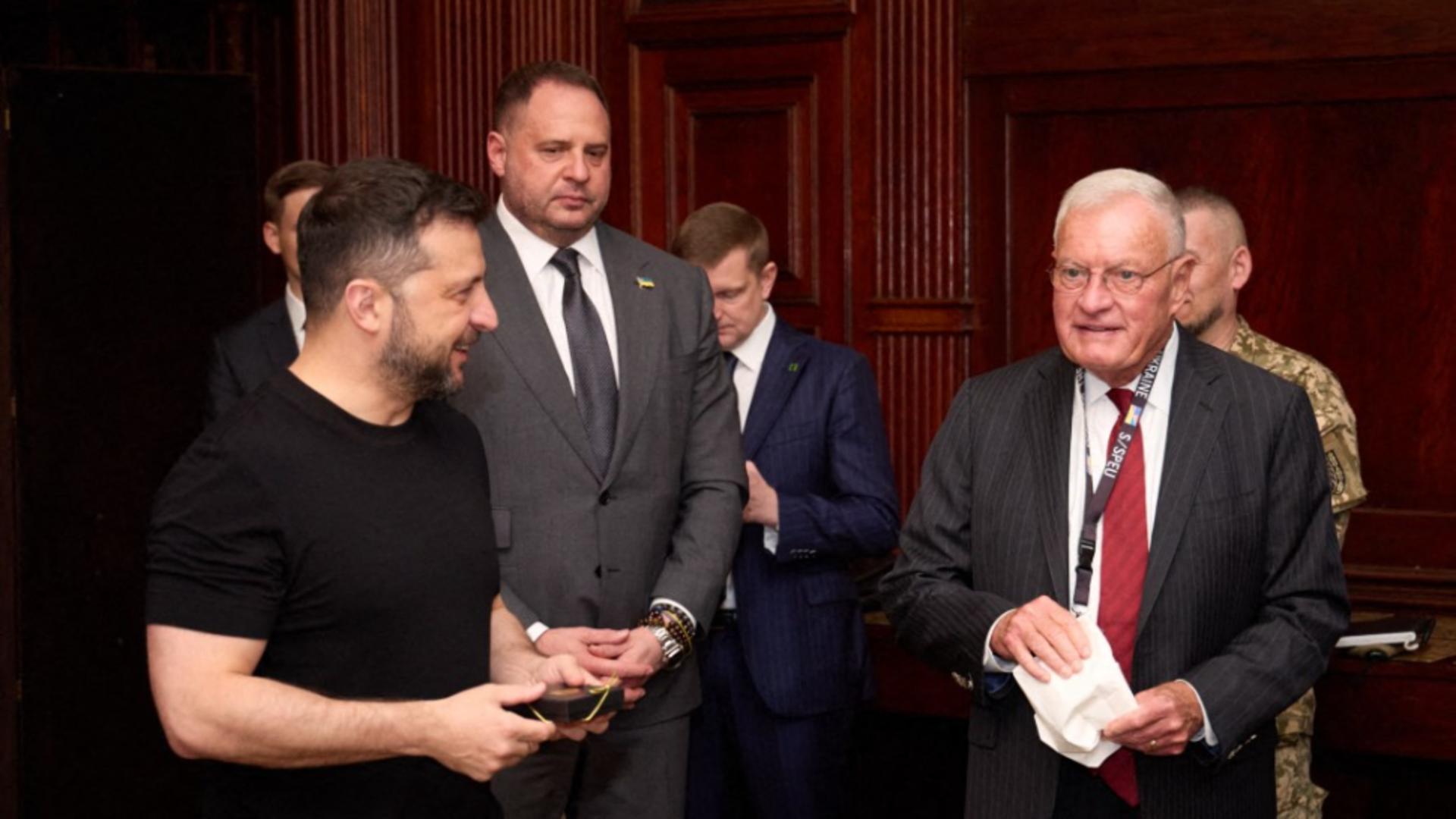 Volodimir Zelenski și Keith Kellogg, la întâlnirea de la Washington din 18 august (Profimedia)