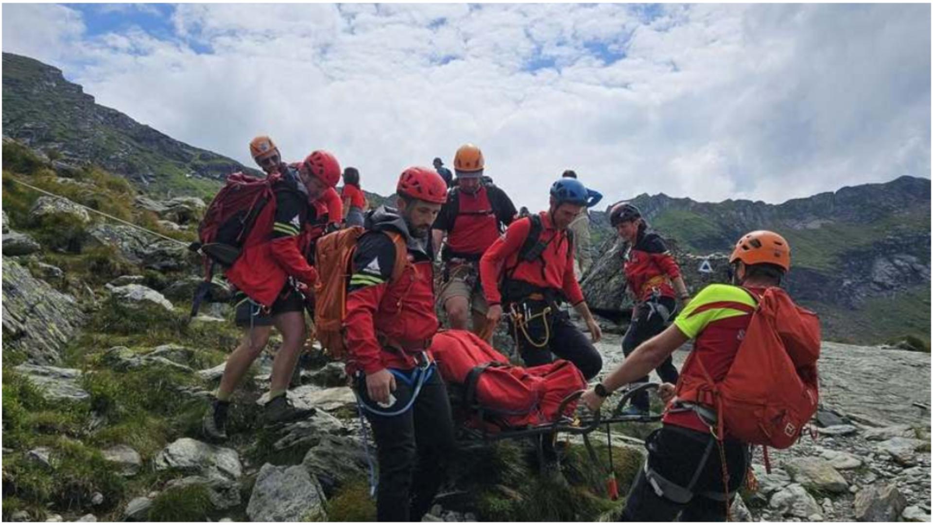 Misiune dificilă pentru salvamontiștii din Sibiu și Argeș. FOTO: Salvamont