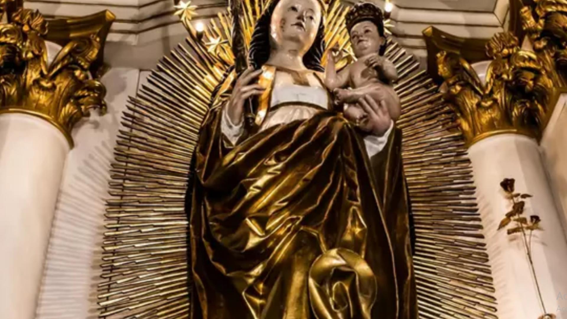 Unde se află cea mai mare statuie făcătoare de minuni! Papa s-a închinat ei când a vizitat România