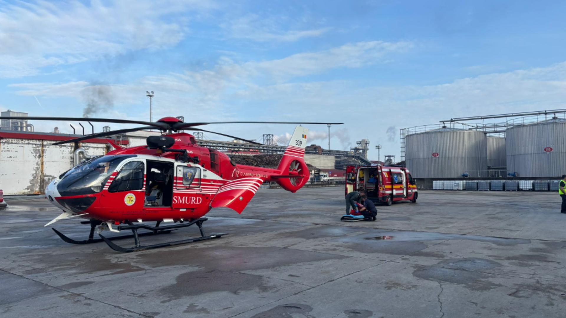 Incendiu violent la fabrica de prelucrare a lemnului Kronospan Sebeș: mai multe EXPLOZII, patru persoane rănite/ Facebook: IGSU