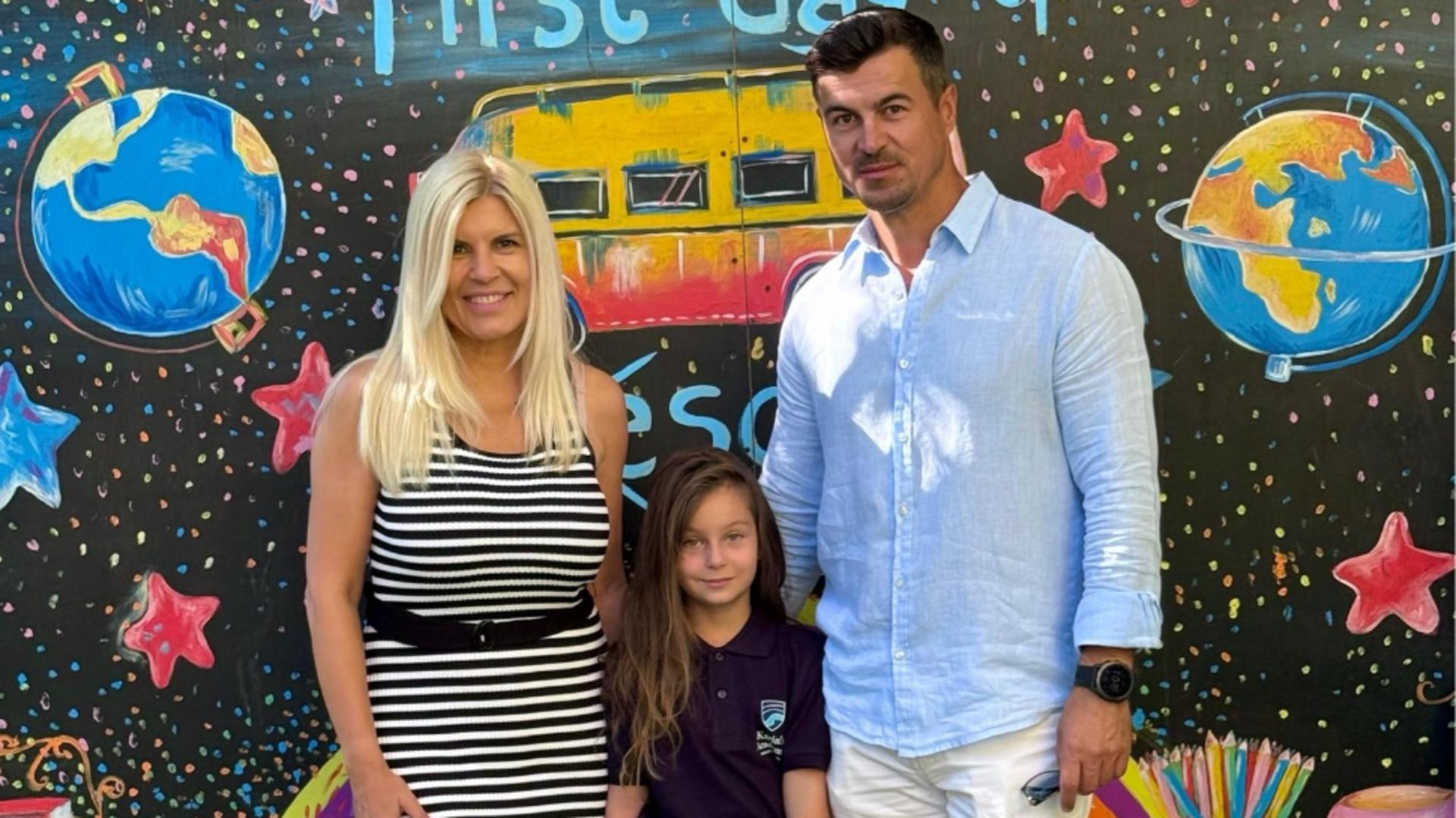 Elena Udrea, după trei ani, în prima zi de școală alături de fiica sa: „Îi urez să fie prima și în tot ceea ce îi place să facă”