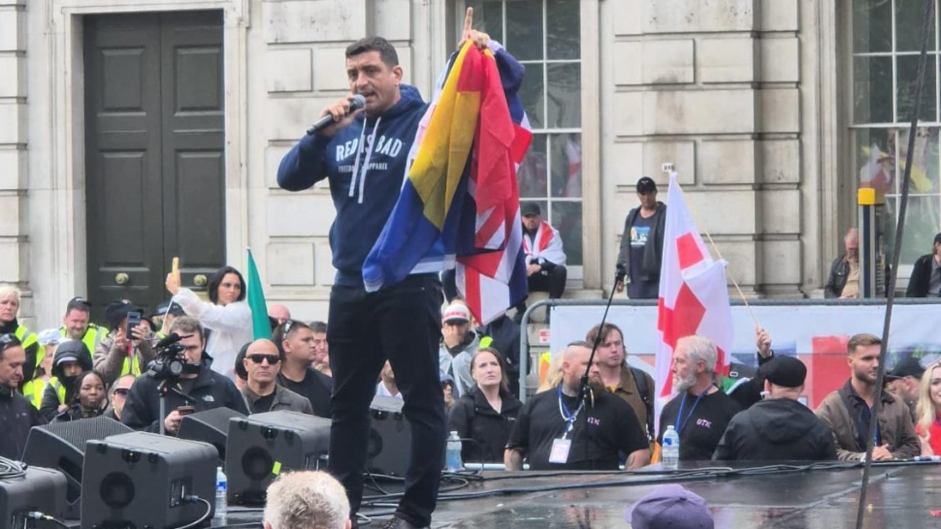 George Simion, discurs incendiar în mijlocul protestatarilor din Londra