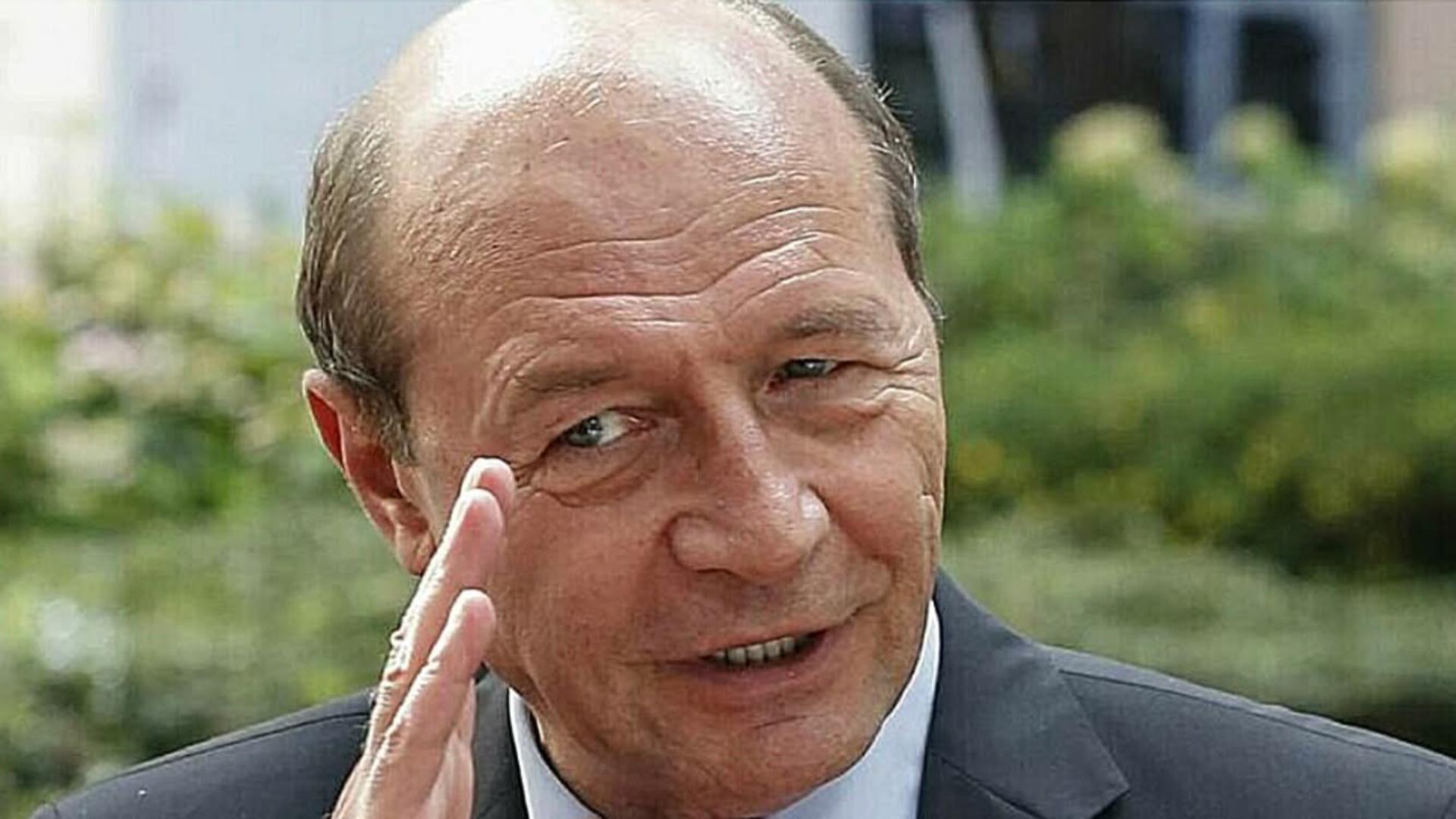 Traian Băsescu, mesaje dure pentru Guvern: „În decembrie vom ști dacă Bolojan va impune TVA de 24%!”