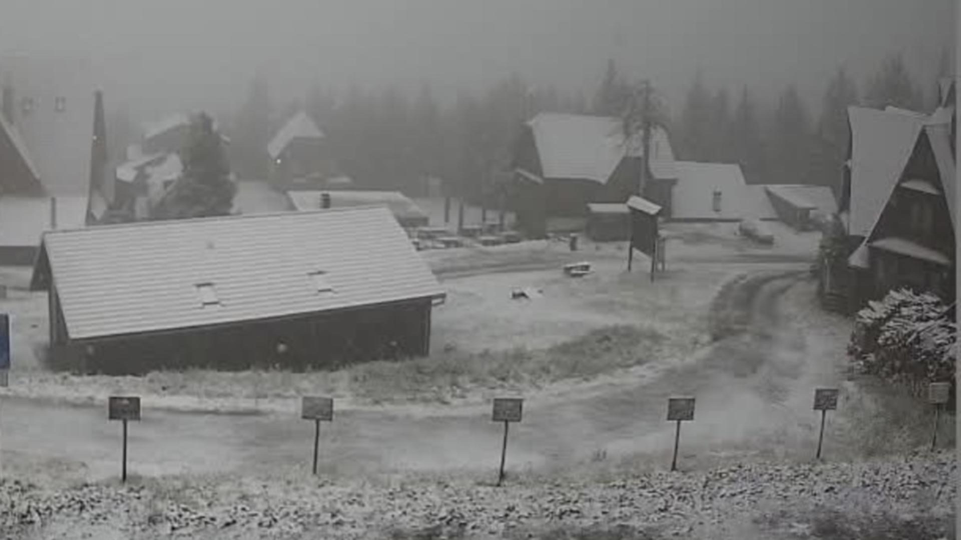 Primele ninsori de toamnă. Românii sunt disperați la gândul că facturile vor exploda încă din octombrie - FOTO/VIDEO