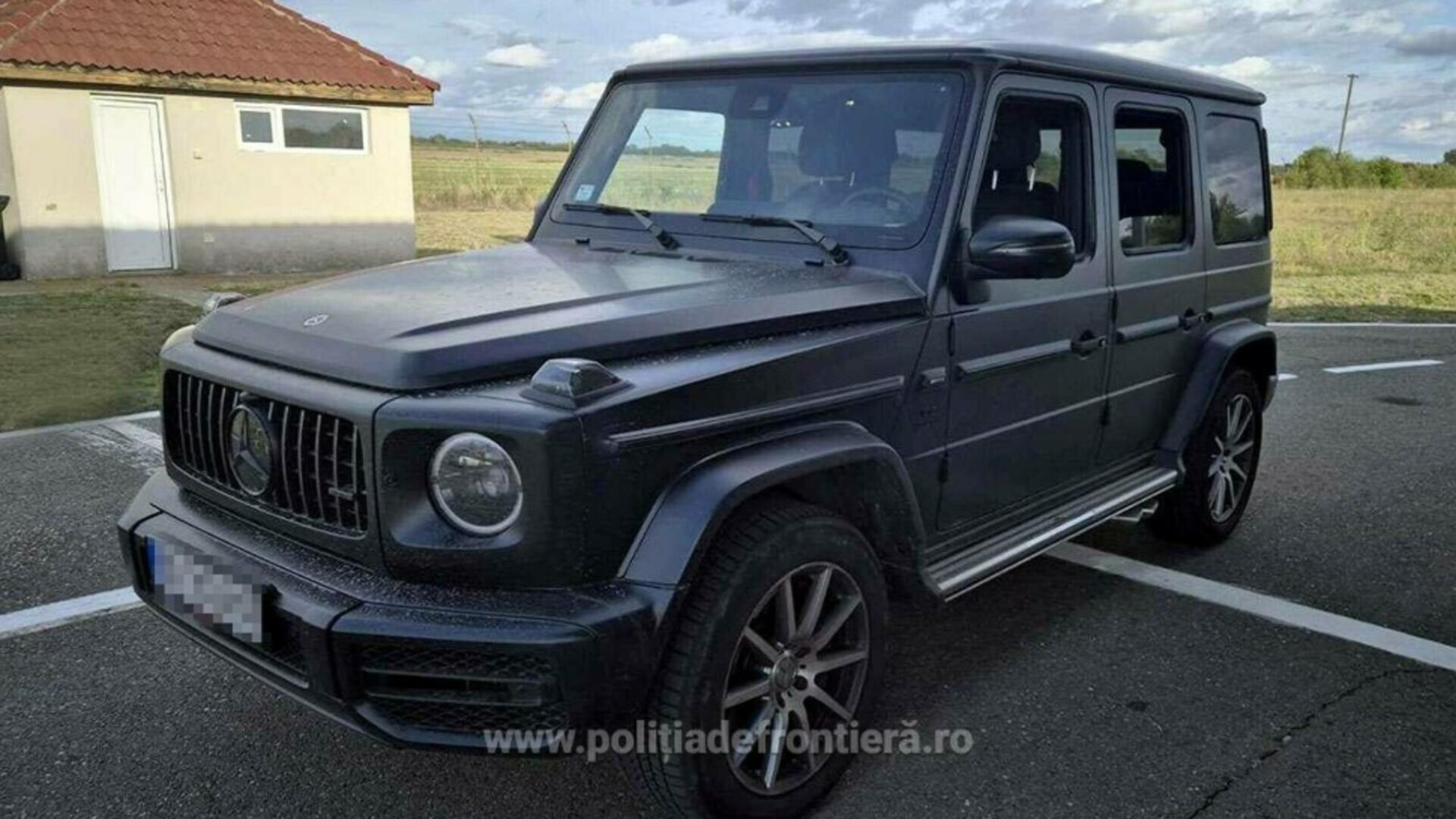 Polițiștii din Timiș au descoperit mașini furate de peste 215.000 de euro la frontieră. Ce scuză au avut șoferii?