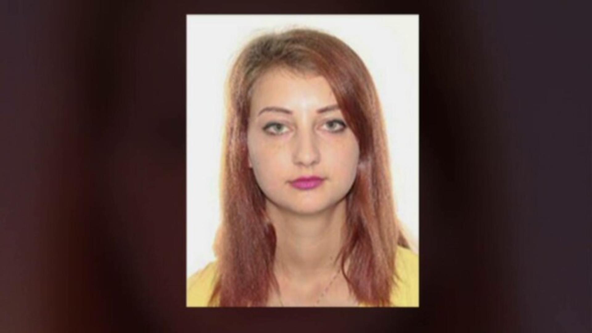Mama bebelușului mort pentru că nu a fost pus în scaun auto, dată în urmărire după ce a primit 4 ani de închisoare. Femeia practica prostituția, iar partenerul îi găsea clienți