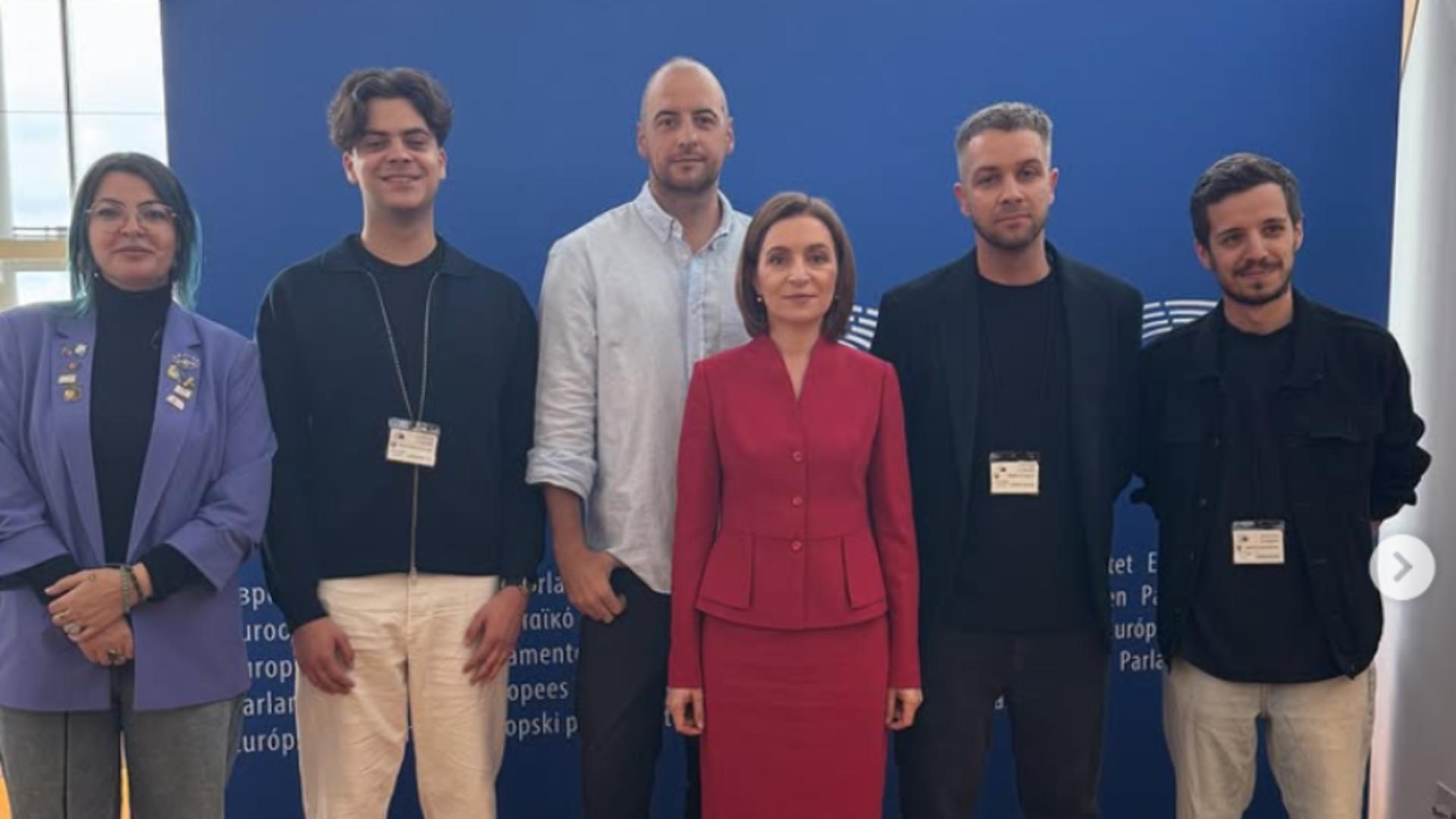 Influencerii români, din nou agenți electorali: Maia Sandu, promovată ca și Nicușor Dan/ Captură Instagram Aluziva