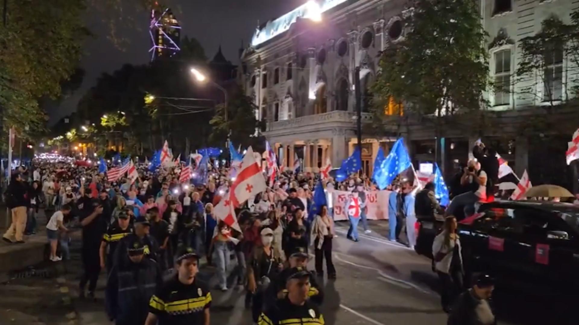 Proteste masive în Georgia: locuitorii acuză implicarea Rusiei în instituțiile statului/ Captură video