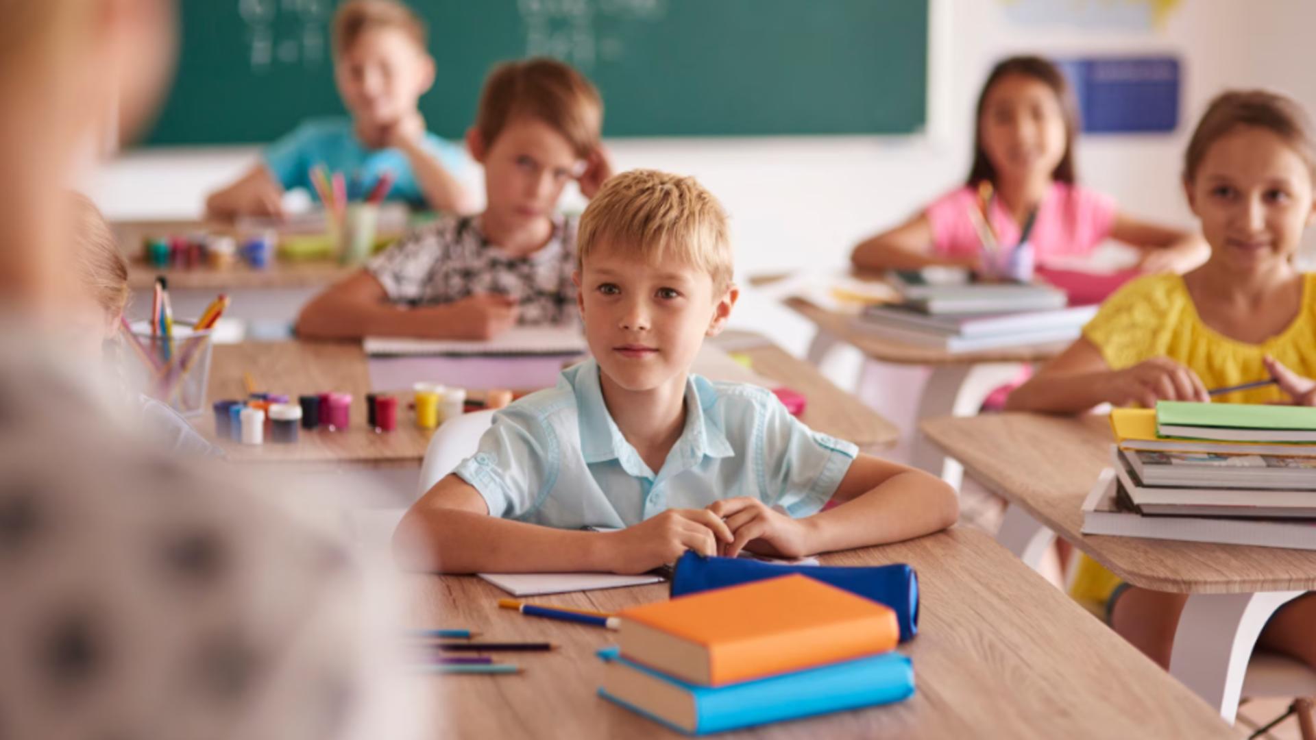 Cursurile se desfășoară normal în majoritatea școlilor din țară