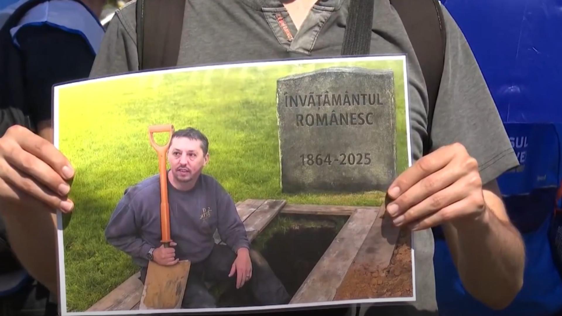 Daniel David, groparul învățământului, susțin dascălii protestatari. Foto/Captură video