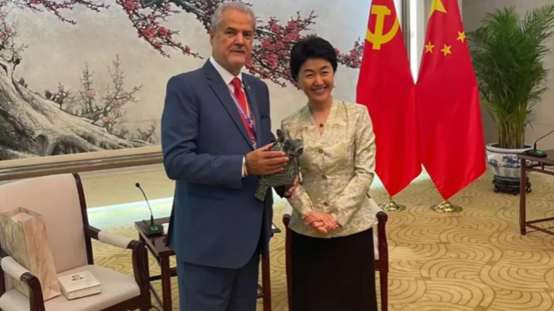 Adrian Năstase, invitat oficial al Guvernului de la Beijing pentru marea paradă. Foto/Adriannastase