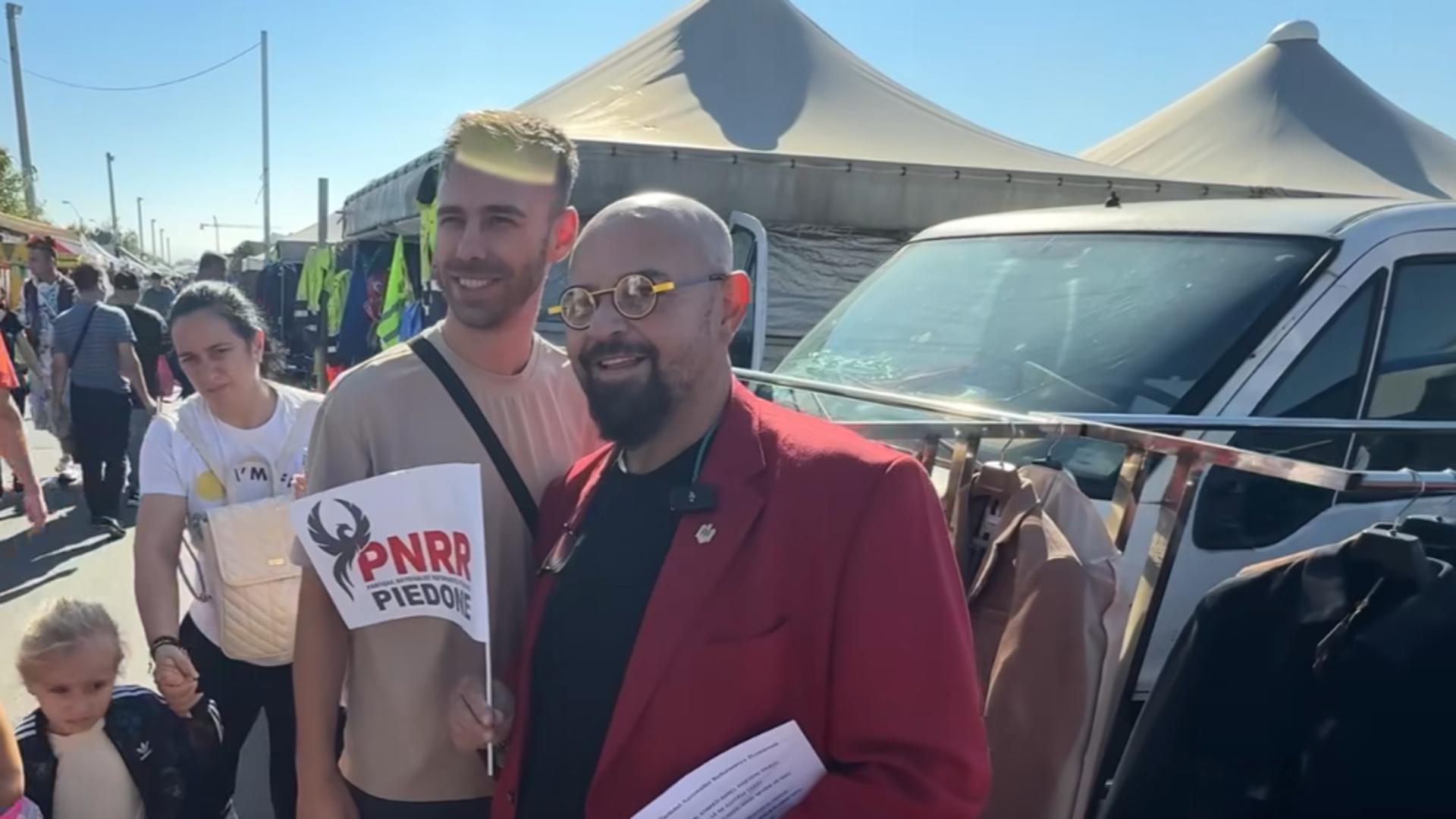 Piedone, în mijlocul oamenilor din Târgul Vitan