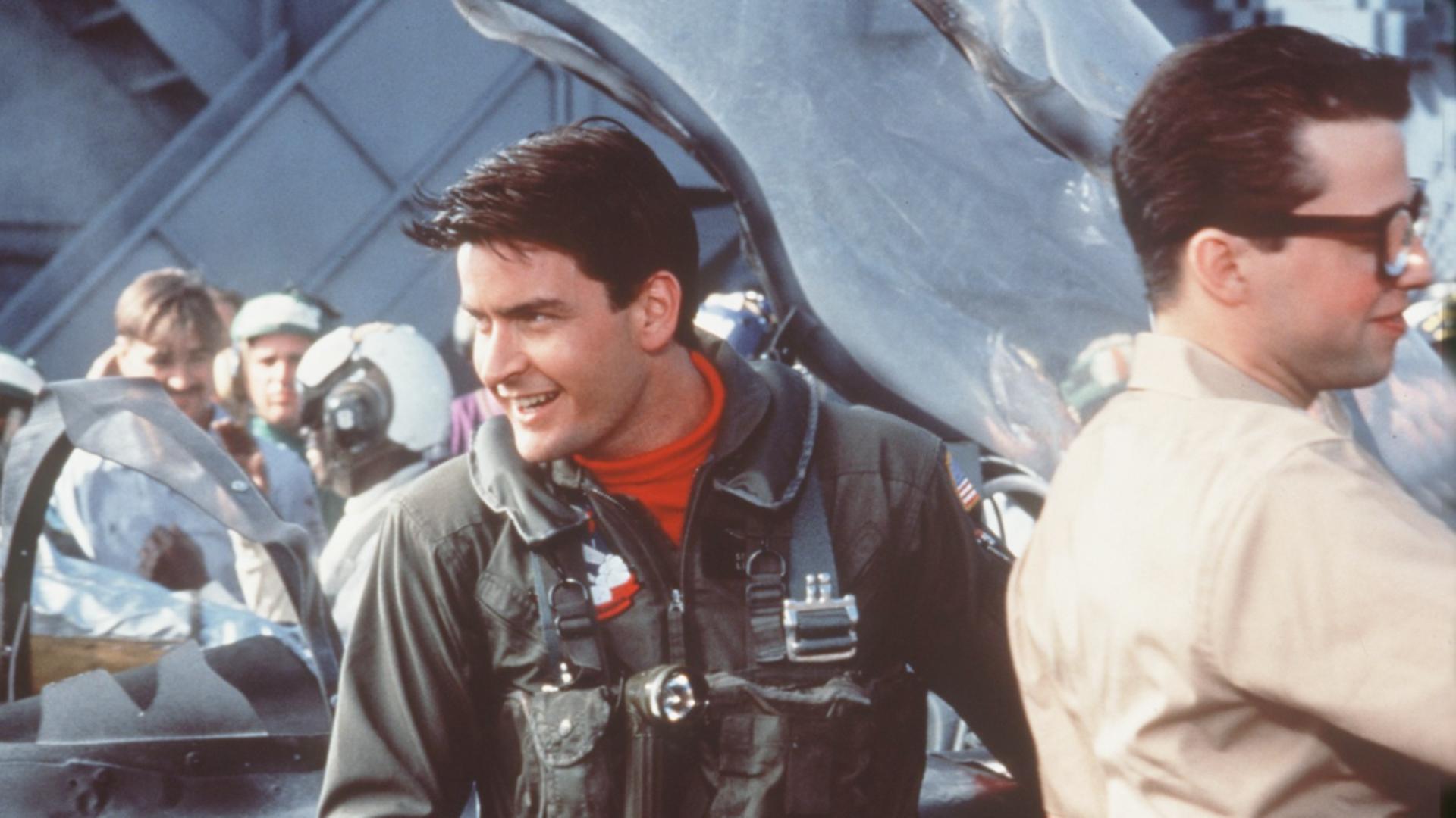 Charlie Sheen in rolul titular din comedia Hot Shots (Profimedia)