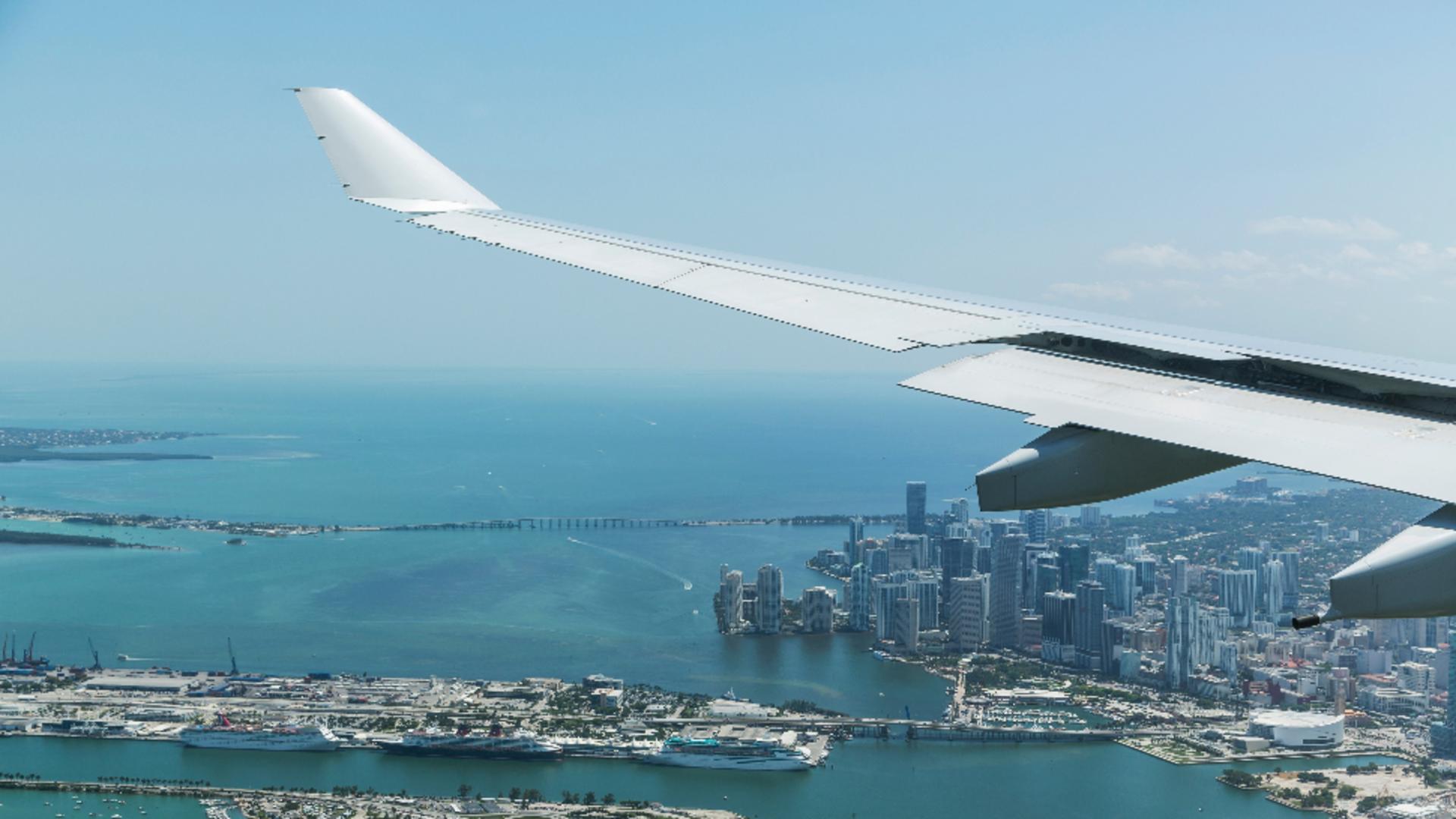 Funcționari trimiși în SUA pe bani grei: 16.000 €, în plină austeritate. Sfidare la adresa românilor /Profimedia