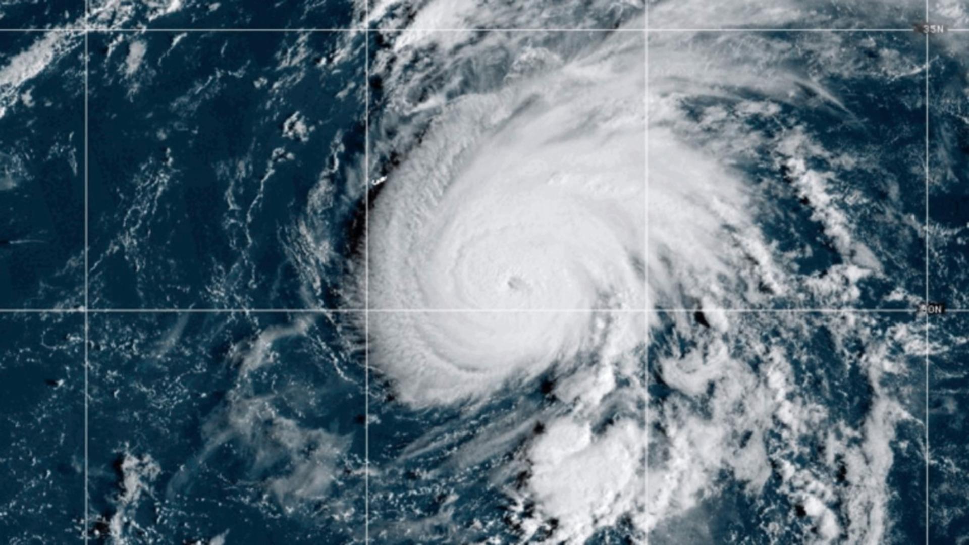 Uraganul Gabrielle amenință Europa. Foto: Profimedia