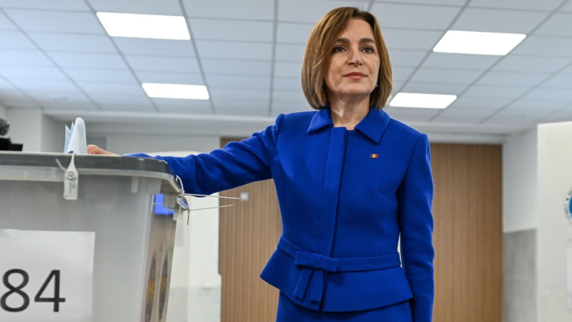 Maia Sandu la secția de votare. Foto: Profimedia