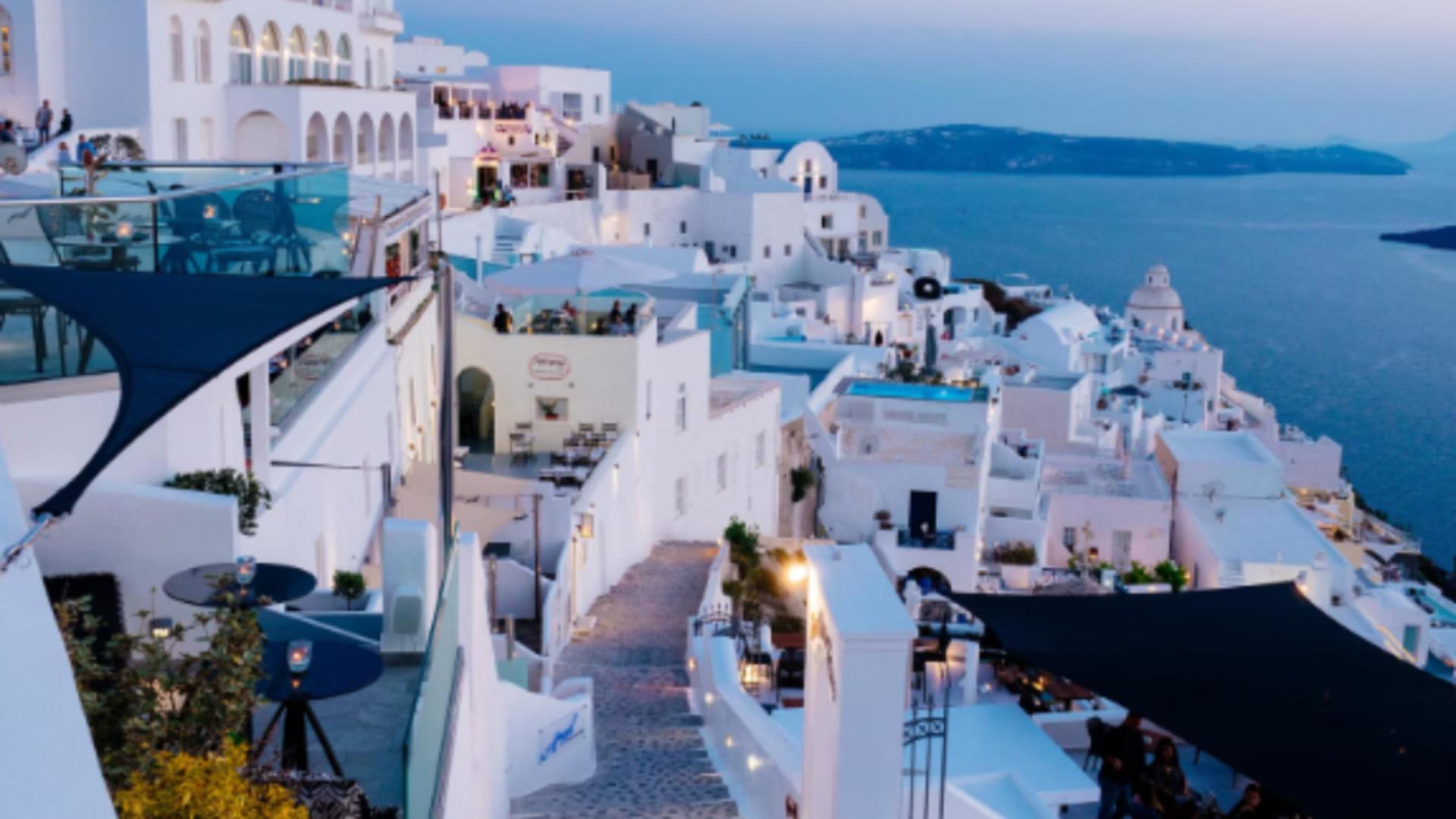 Misterul seismelor din Santorini elucidat