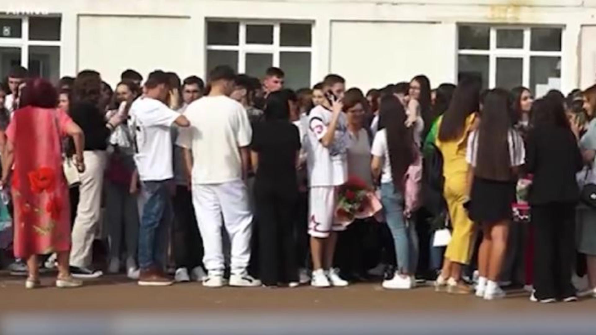 Începe școala dar fără festivități. Dascălii anunță grevă generală din prima zi a anulul școlar