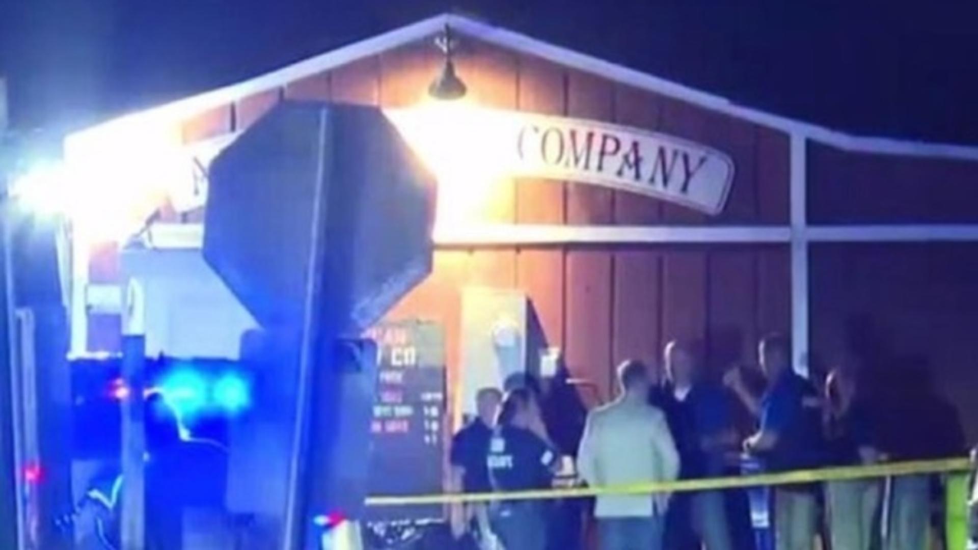 Atac armat: trei morți și opt răniți după ce un bărbat a tras de pe un vapor. Suspectul a fost arestat