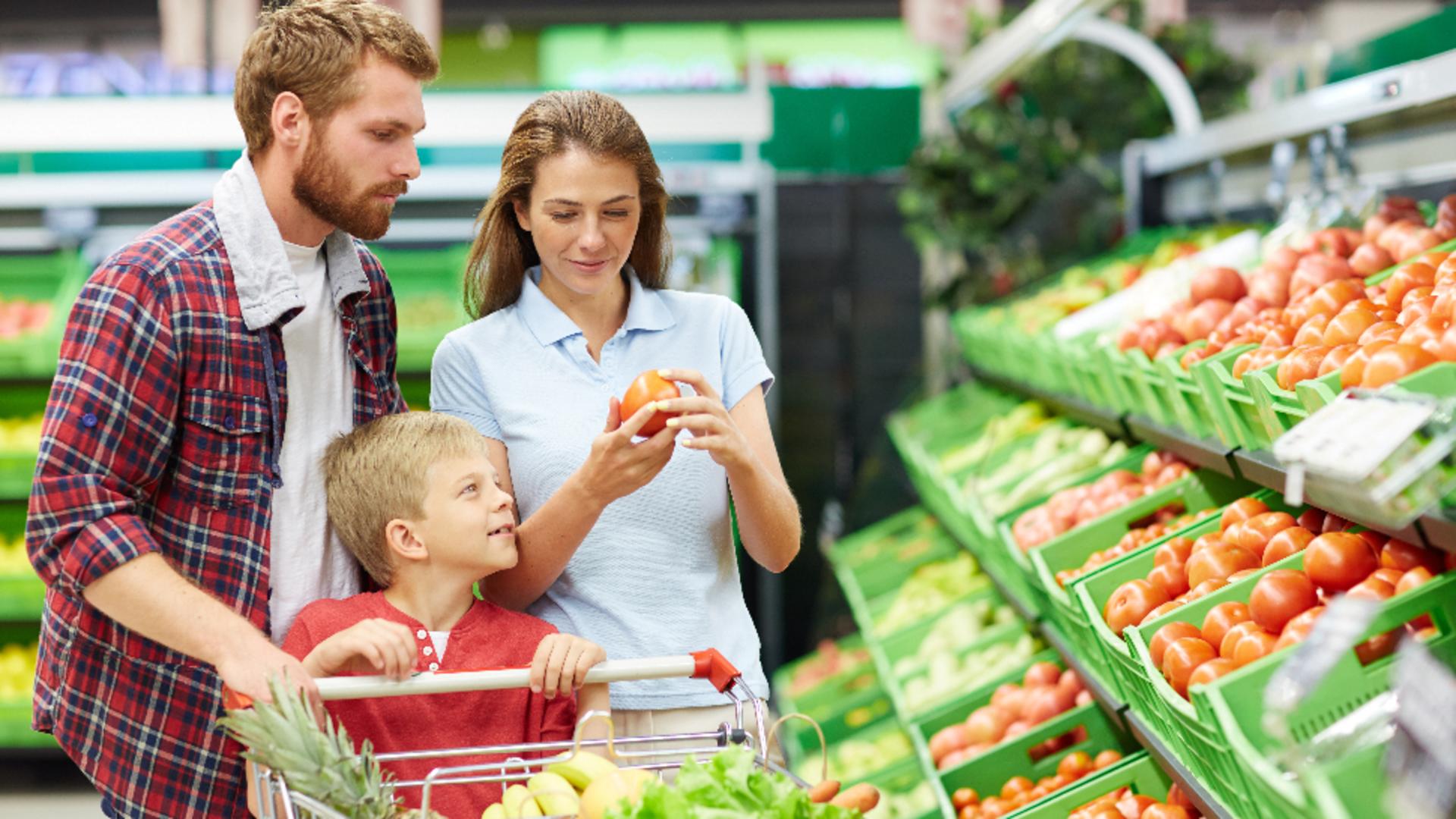 Lista alimentelor pentru care am putea plăti mai mult din toamnă. Eliminarea plafonării prețului îi va lăsa pe români cu portofelul gol