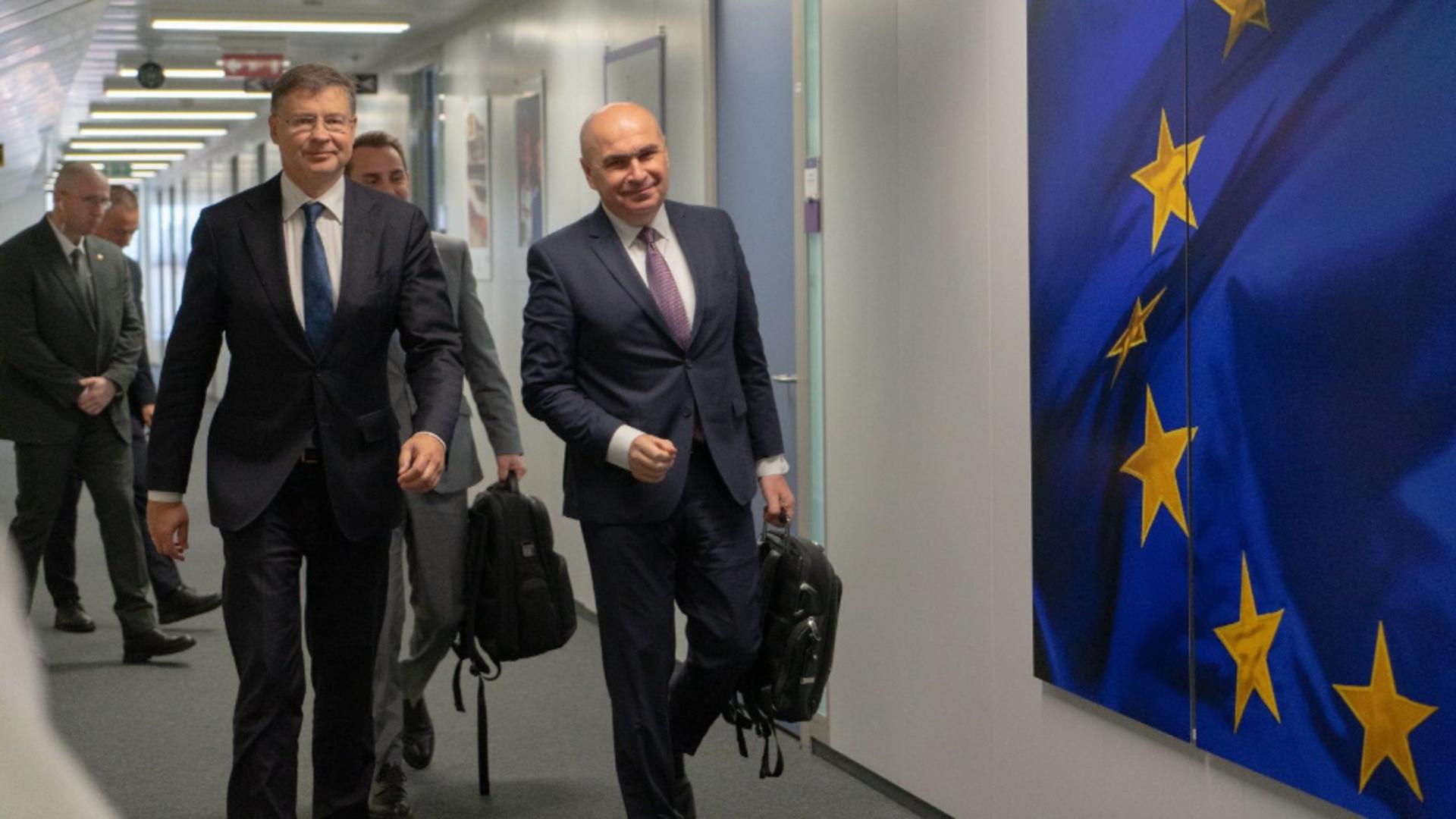 Ilie Bolojan a vorbit despre riscul unui black-out: „Trebuie să intervenim în zona de ineficienţă energetică”