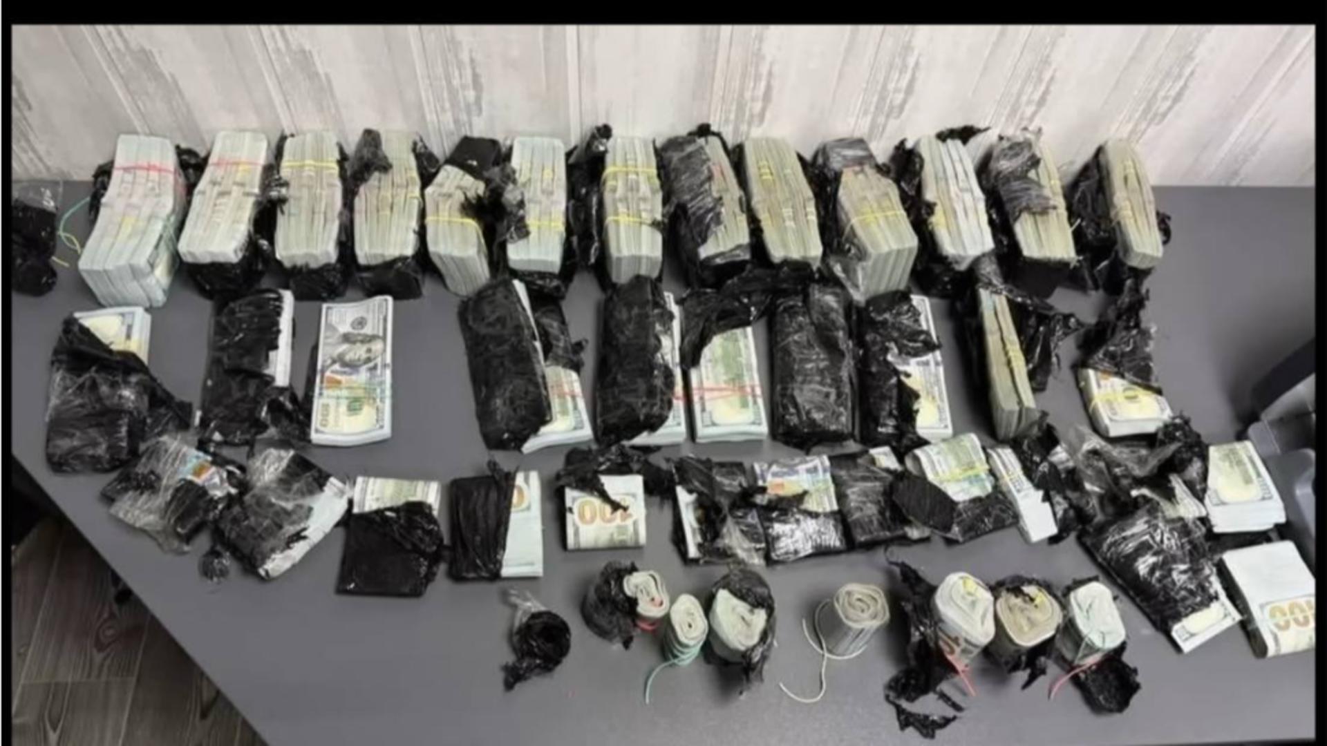 O ucraineancă, prinsă la graniță cu aproape un milion de euro ascunși în motorul mașinii: captură uriașă la frontiera cu România